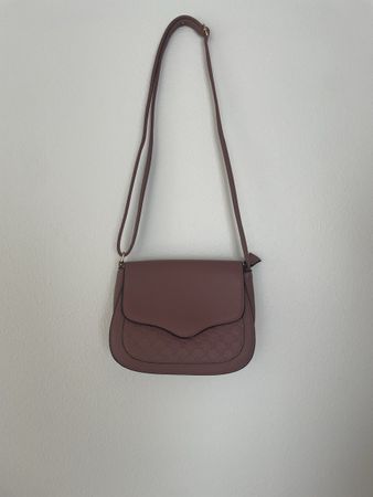 rosa Umhängehandtasche