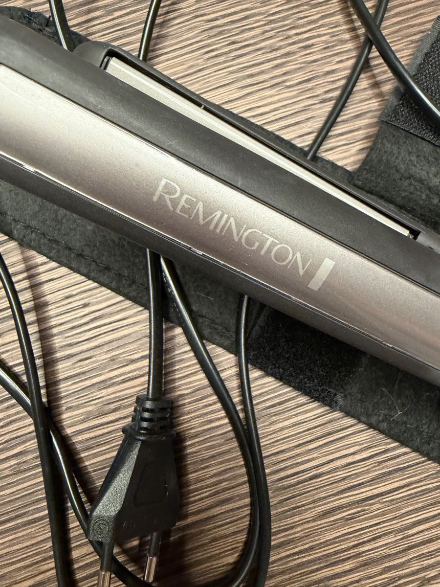 Remington Piastre & Arricciacapelli: Remington Haarglätter – Usato da Wollerau venduto da Cora07 3