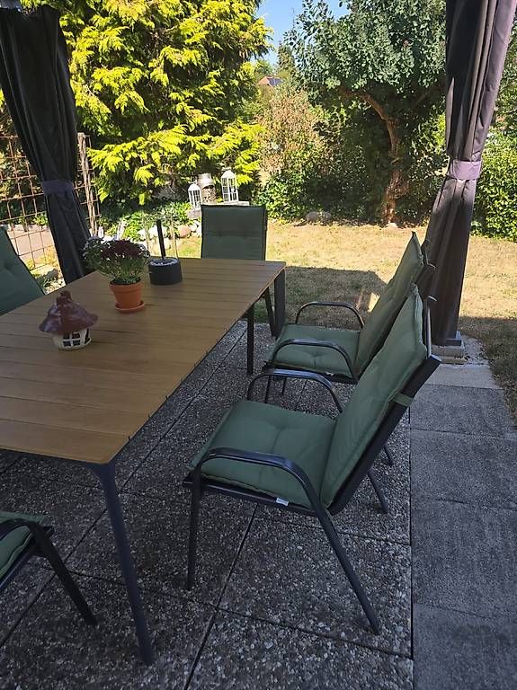 Set de table et chaises: Gartentisch mit 6 Stühle  – D'occasion à Brittnau par anj_vhv9 1