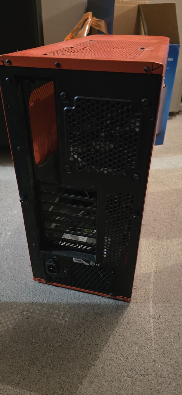 Corsair Boîtiers: Corsair Graphite 230T PC Case orange  – D'occasion à Meilen par Roobiedoobie 3