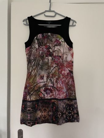 Kleid Blumenmuster Grösse 34 Comma guter Zustand