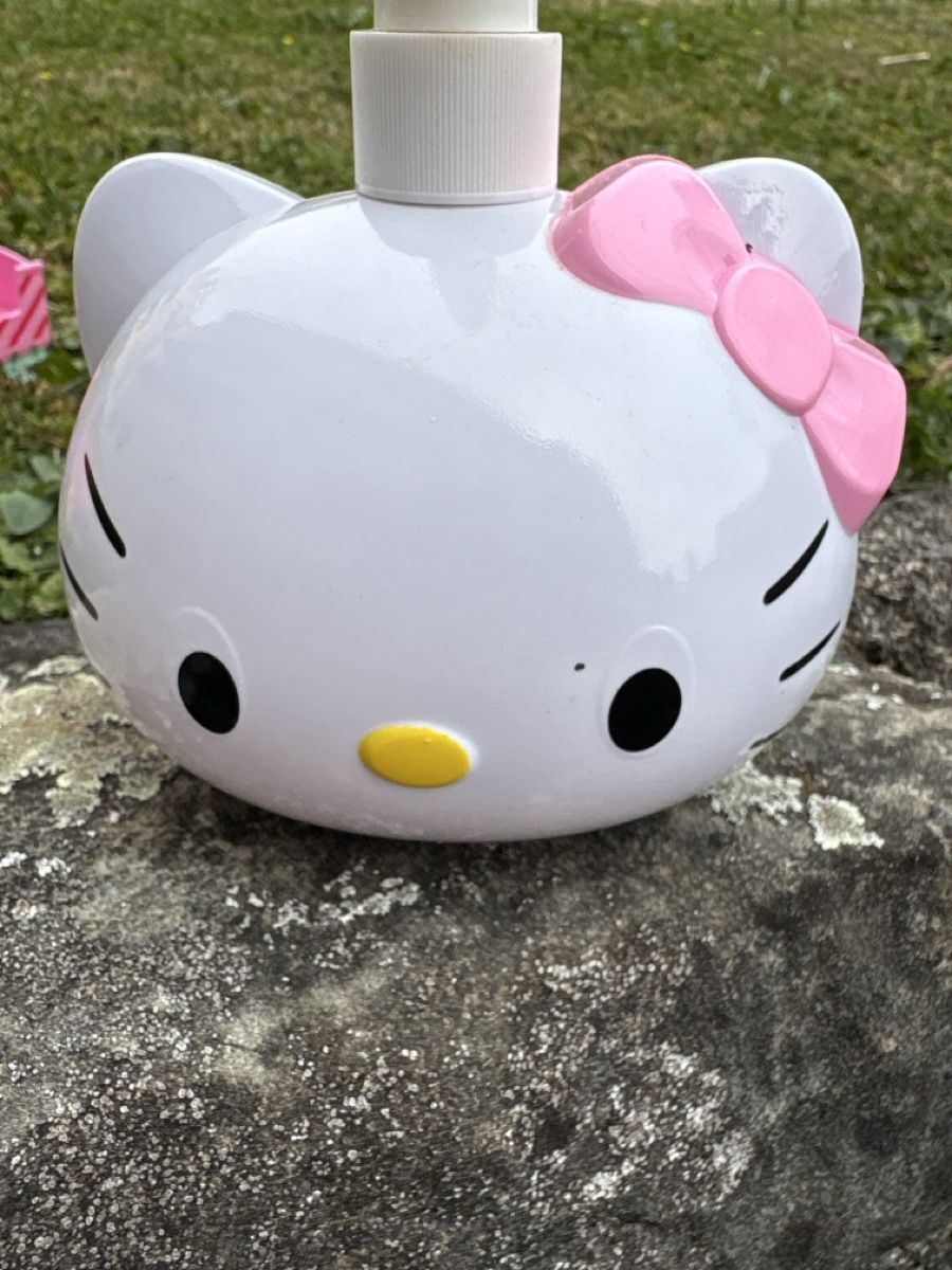 Portasapone: Hello Kitty Seifenspender weiss/pink Neu – Nuovo (secondo la descrizione) da Zürich venduto da venusandmars