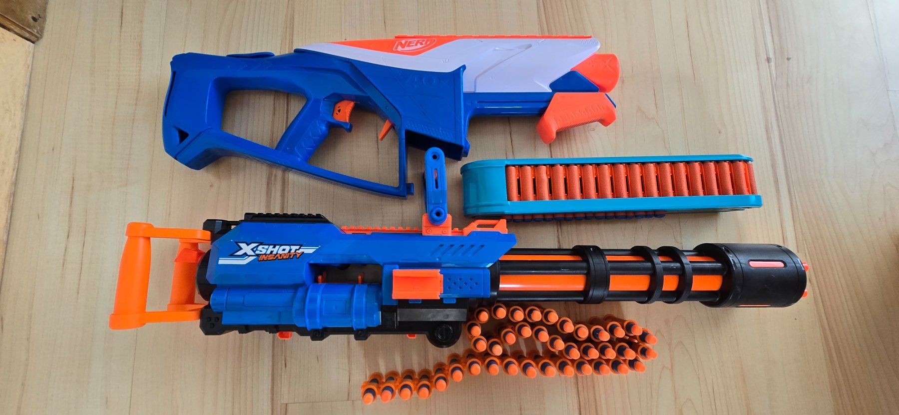 Giocattoli: NERF und X-Shot Blaster Set – Usato da Balgach venduto da goliath73