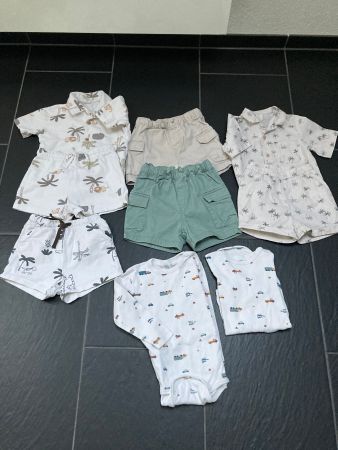 Kleinkind Baby Kleider 12-18 Monate Grösse 86 neuwertig