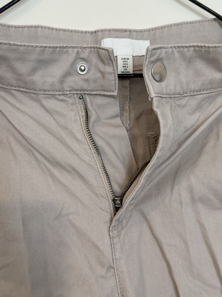 H&M Pantaloni: Cargo Hose beige H&M Gr. 34 – Usato da Luzern venduto da vqu_8gks 2