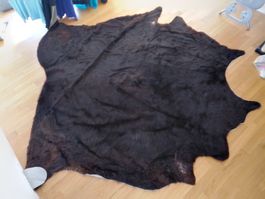 Kuh-Fell dunkelbraun bis Schwarz