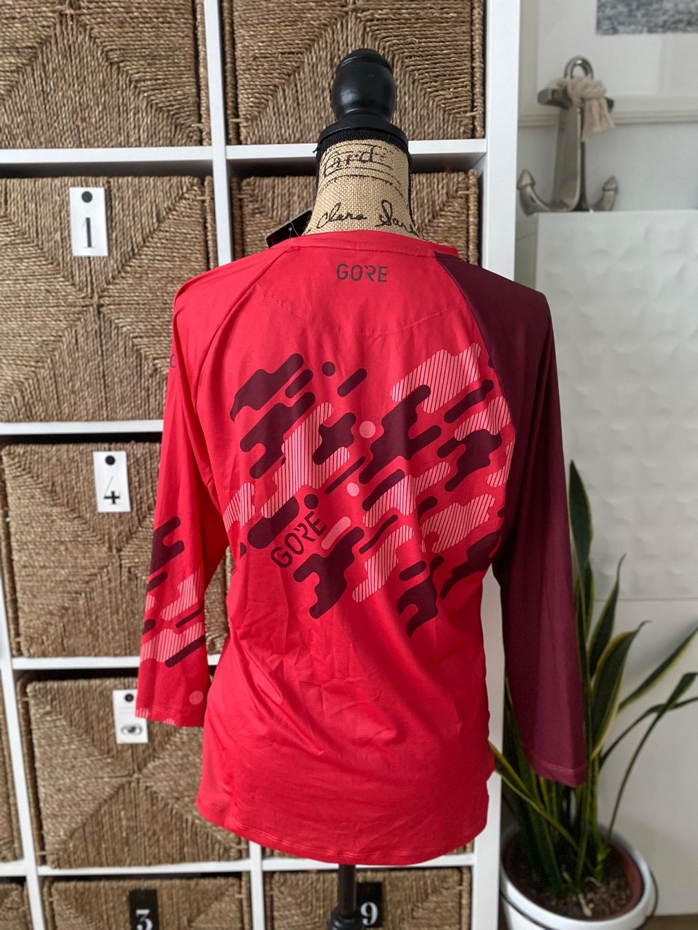 Leibchen & Hosen: Gore T-shirt, size XL – Neu und originalverpackt aus Safenwil von rgs_tg62 2