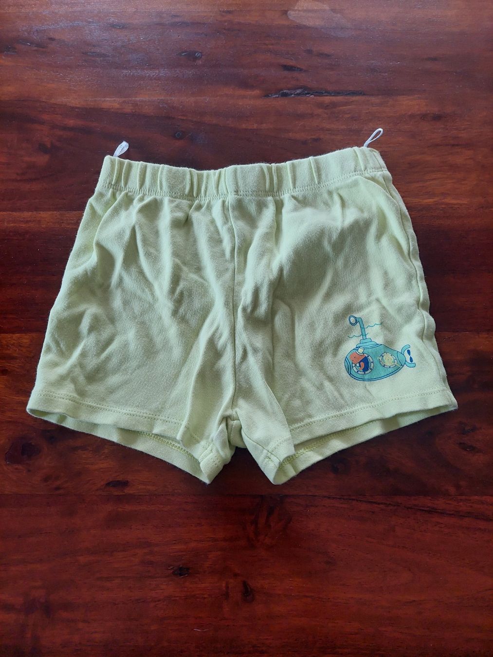 C&A Pantaloni: C&A Shorts Gelb U-Boot  Grösse 98 – Usato da Beckenried venduto da Havacola