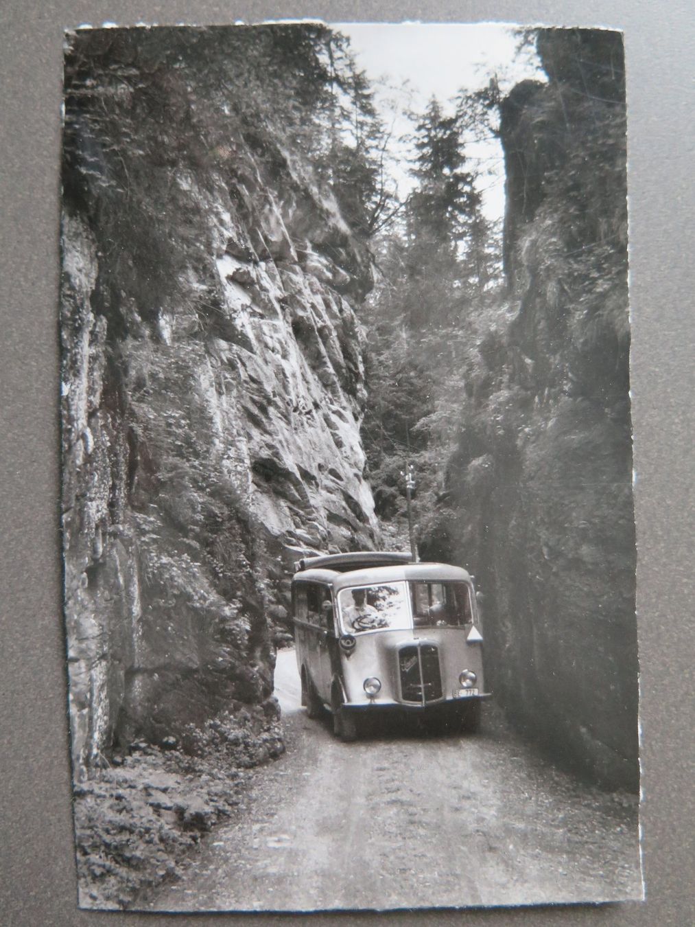 Cartes postales: KIENTAL-GRIESALP -  SAURER-POSTAUTO – D'occasion à Wittenbach par lipasal