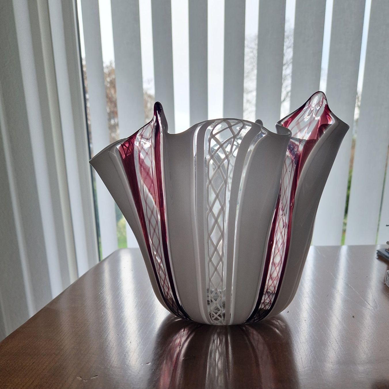 Murano Vasen & Gefässe: Wunderbare Murano 'Fazzoletto' Vase, mit OVP – Gebraucht aus Zürich von dolcicaramelle2 4