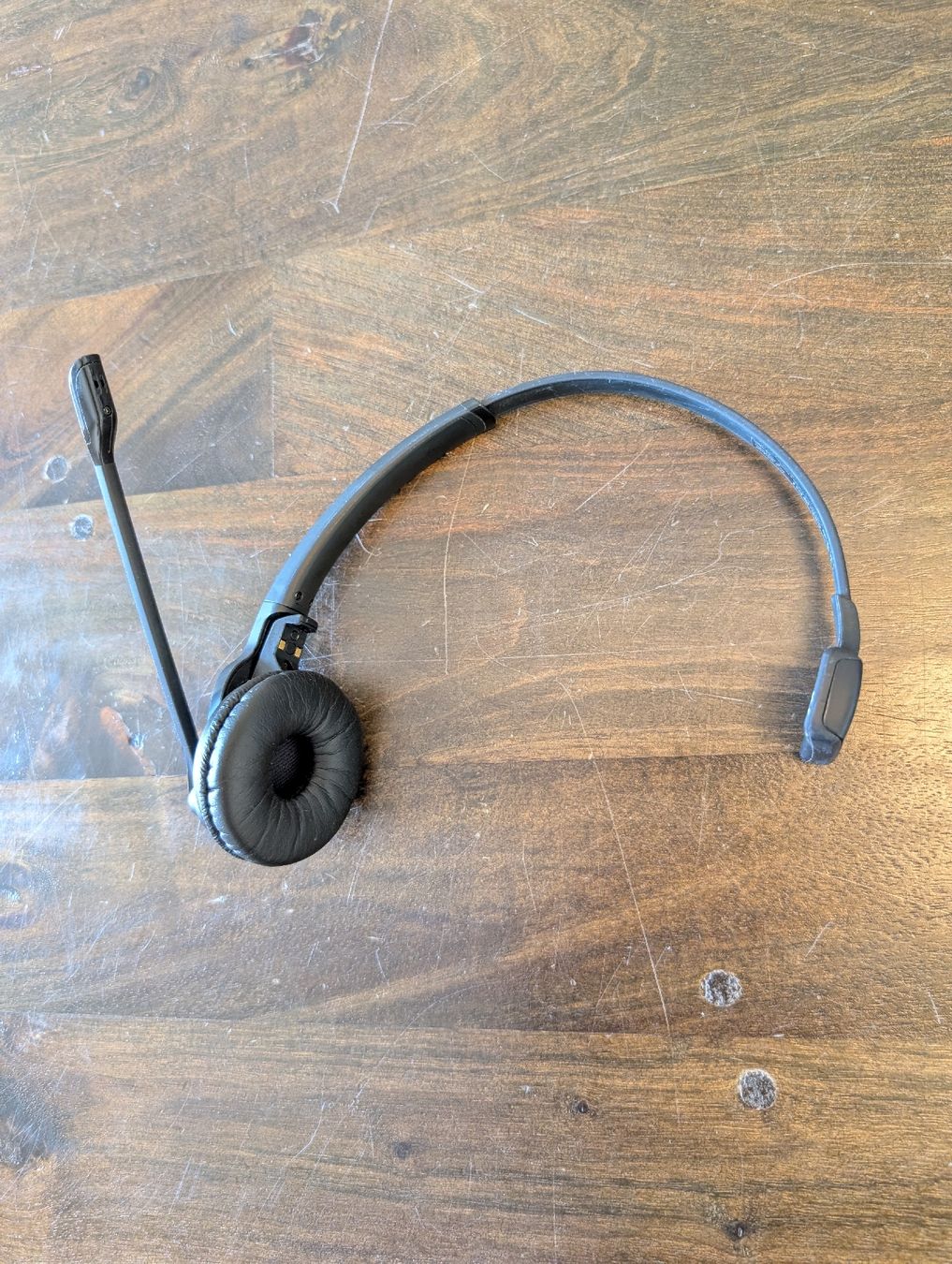 Sennheiser Kopfhörer: Headset Sennheiser mit Ladestation – Gebraucht aus Sursee von Sen.Lu 1