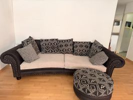 Big Sofa mit Hocker  schwarz/Beige gebraucht gut erhalten. 