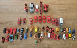 Spielzeugautos diverser Marken