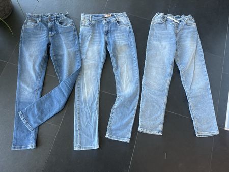 Drei Paar Jeans Jungs Gr.164