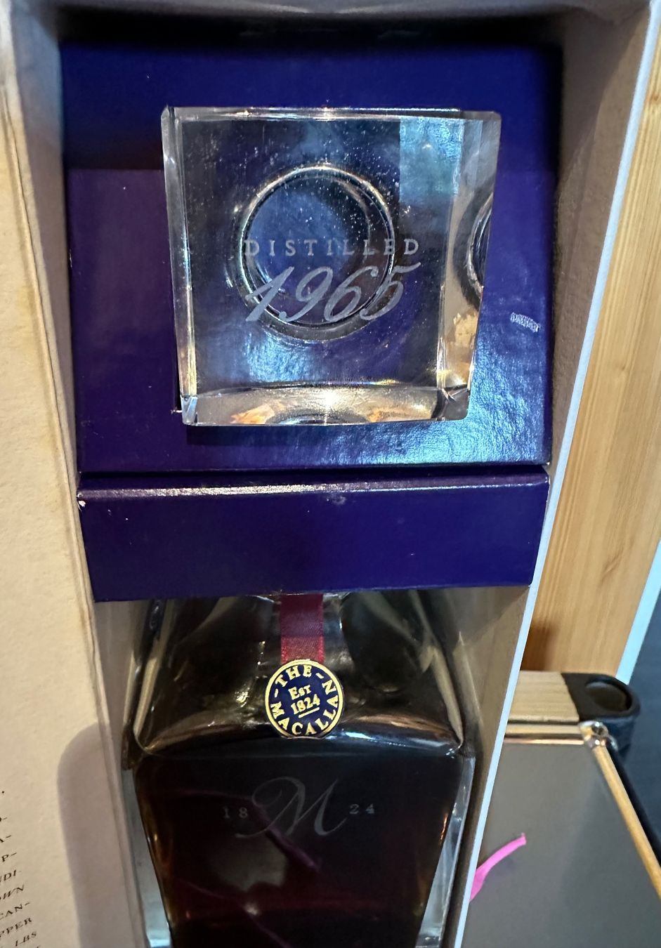 Macallan Bevande alcoliche: The MACALLAN DECANTER 1965 – Nuovo e nell'imballaggio originale da Neerach venduto da fuz_8d7l 3