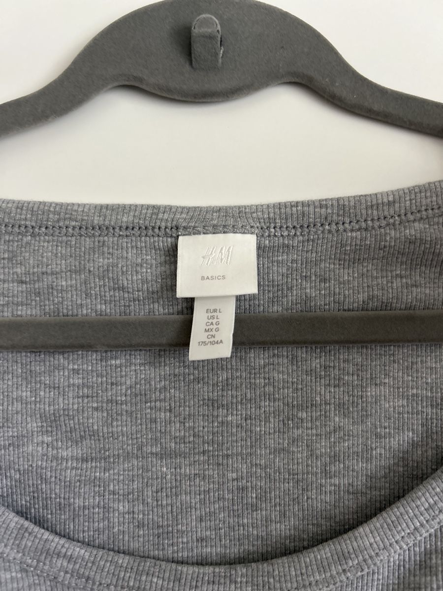 H&M T-shirt: H&M Basic T-Shirt, Grau, Gr. L, 2er Pack – Usato da Riehen venduto da S______ 2