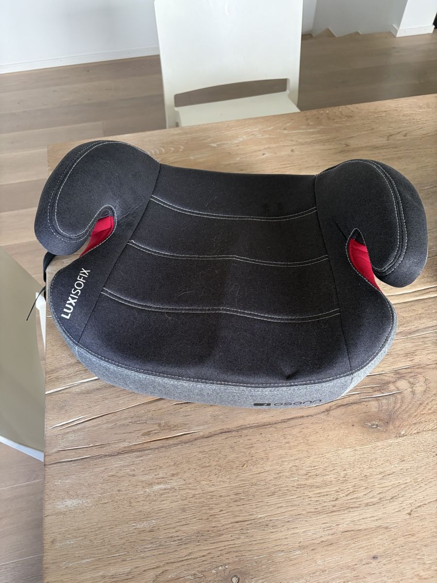 Seggiolini per auto: Kindersitz LuxiFix Isofix gebraucht – Usato da Horgen venduto da alvise77