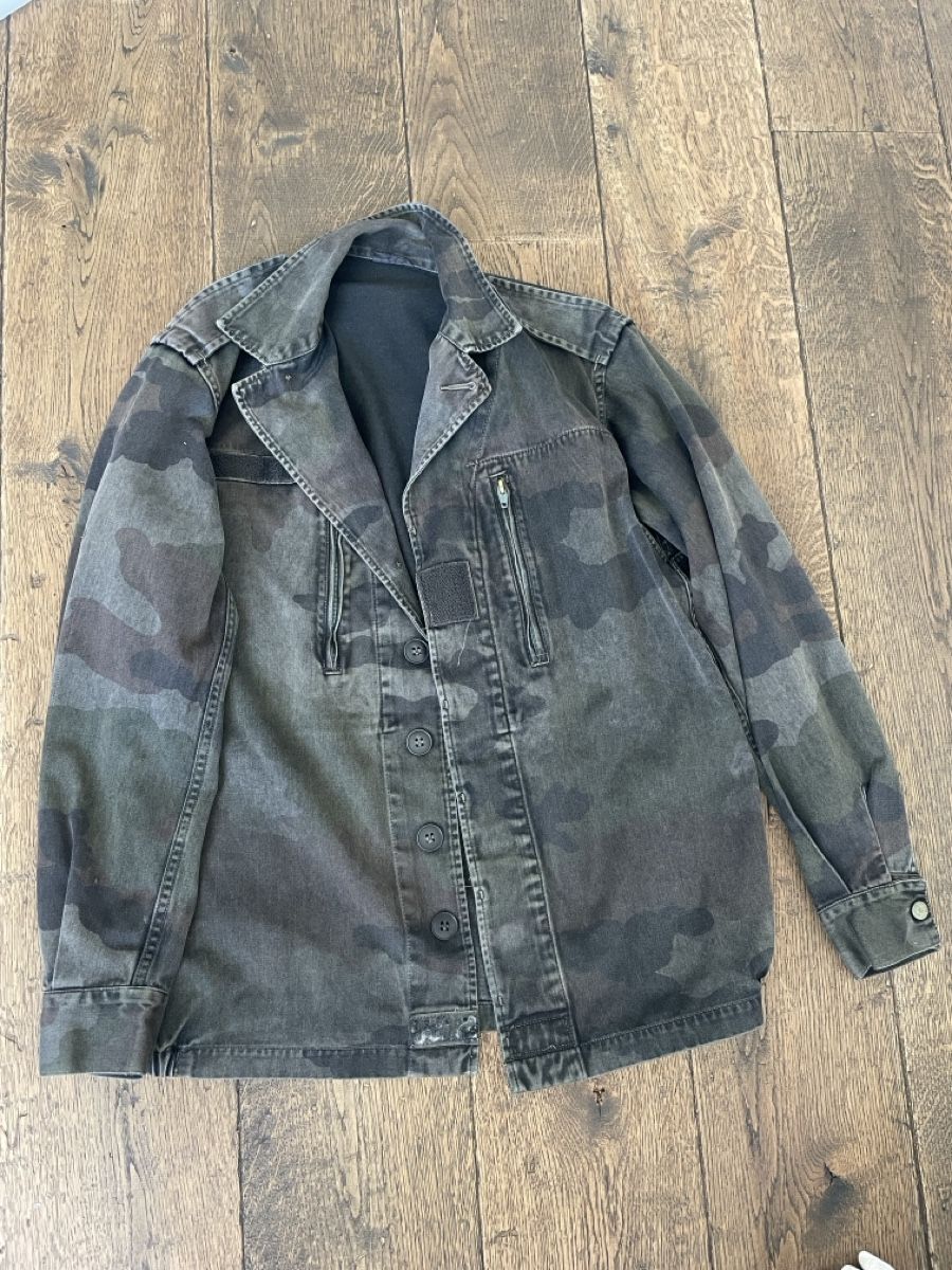 Brandy Melville Giacche: Brandy Melville Stylish Camouflage Denim Jacket – Usato da Pfaffhausen venduto da ame_2q5n