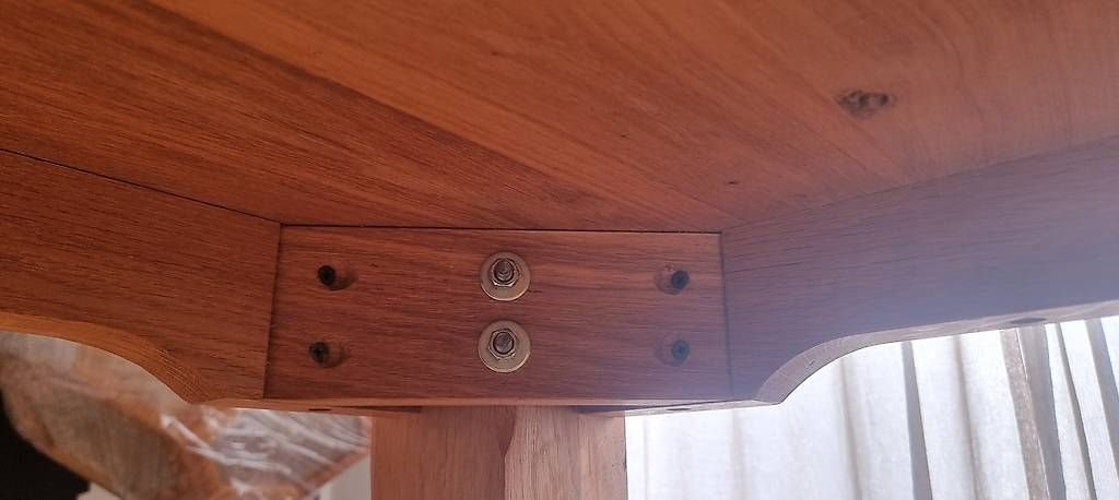 Tische: Massiver Holztisch Eiche  – Gebraucht aus Castrisch von SaHaMa 4