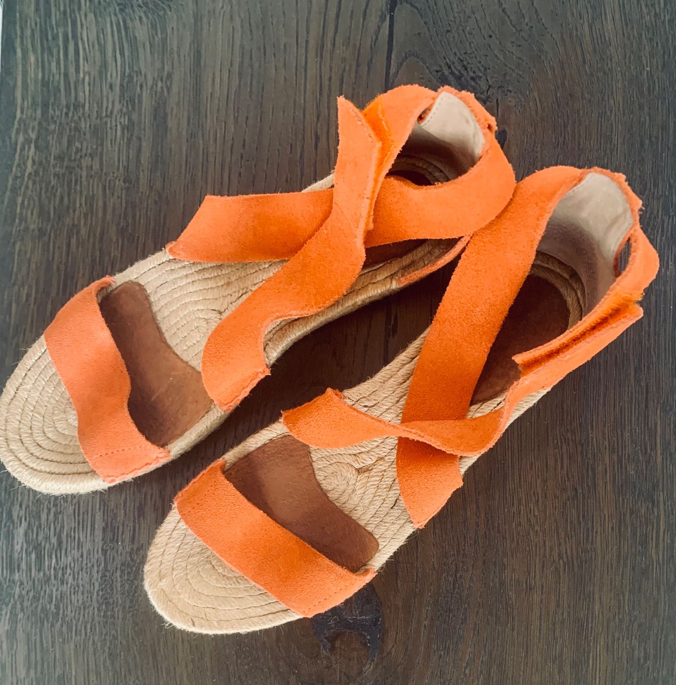 Ugg Scarpe da donna: UGG - Riemensandalette Damen orange Gr. 38 – Usato da Sursee venduto da escape62 4