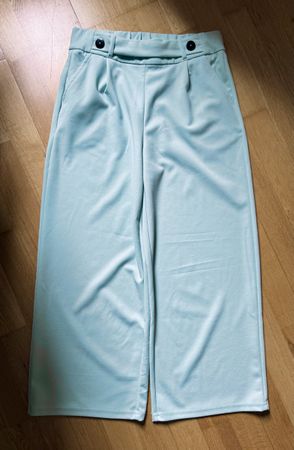 Culotte Hose mint weit geschnitten
