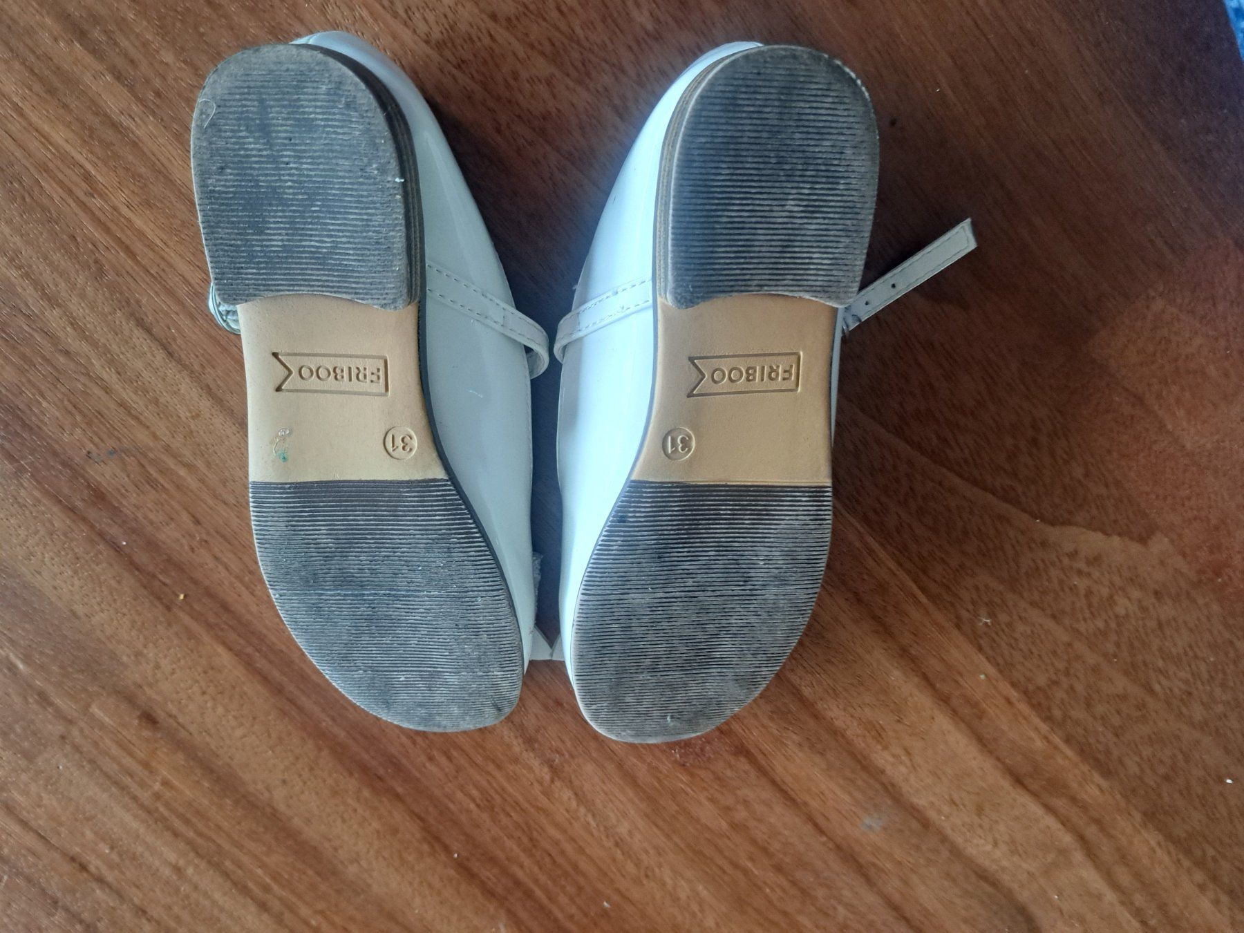 Scarpe per ragazze: Weisse Mädchen Schuhe, Grösse 31, Festlich! – Usato da Thun venduto da SiHoSt 2