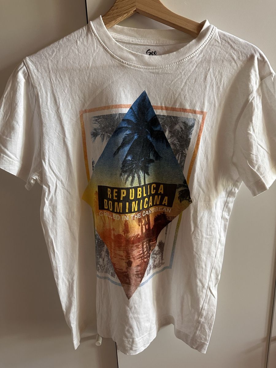 T-shirts: Tshirt weiss 100% Baumwolle Gr S – D'occasion à Münsingen par Secondhand89