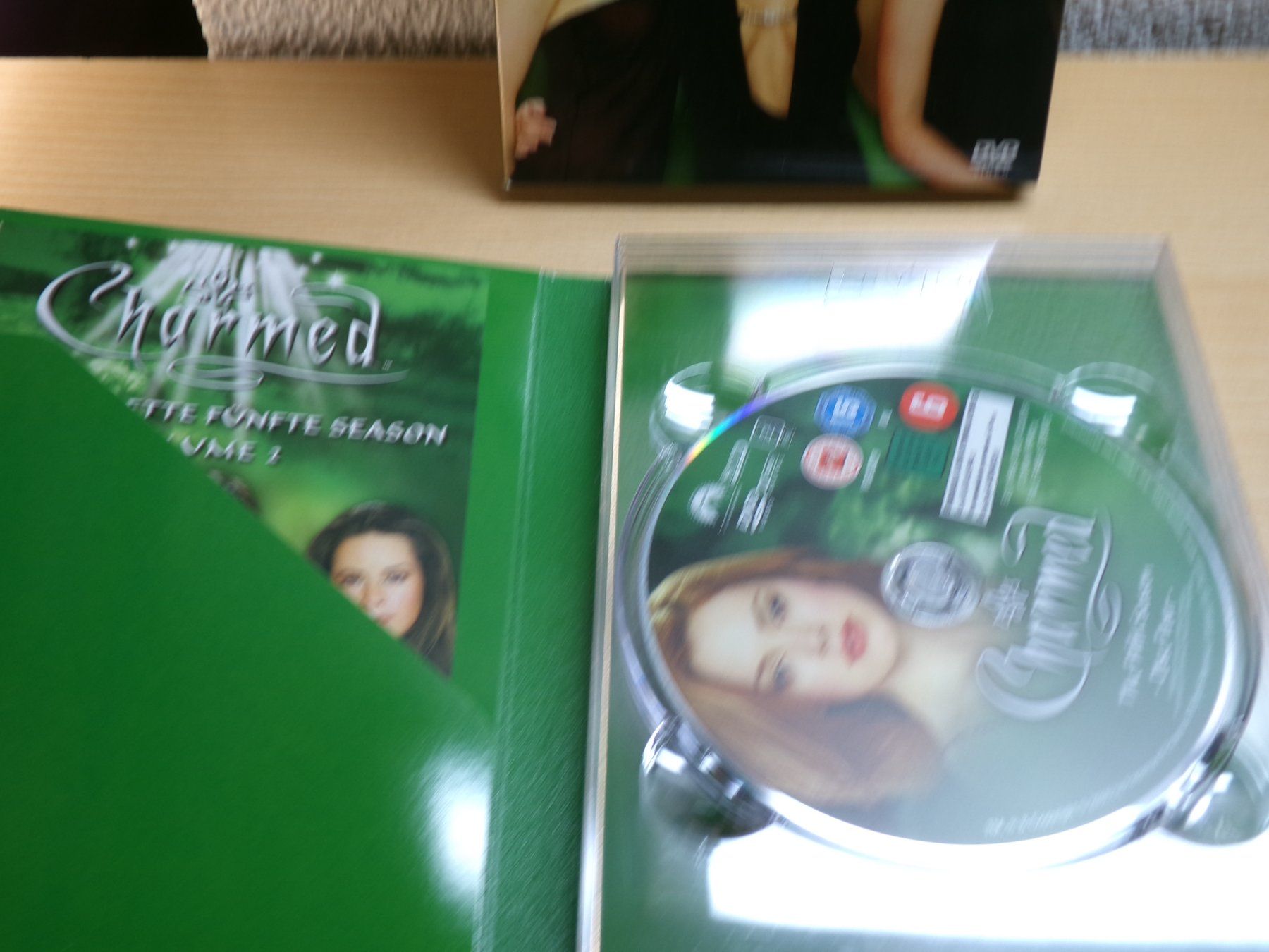 Tutti i DVDs: Charmed Staffel 5.2 – Usato da Hombrechtikon venduto da Maloev17 2