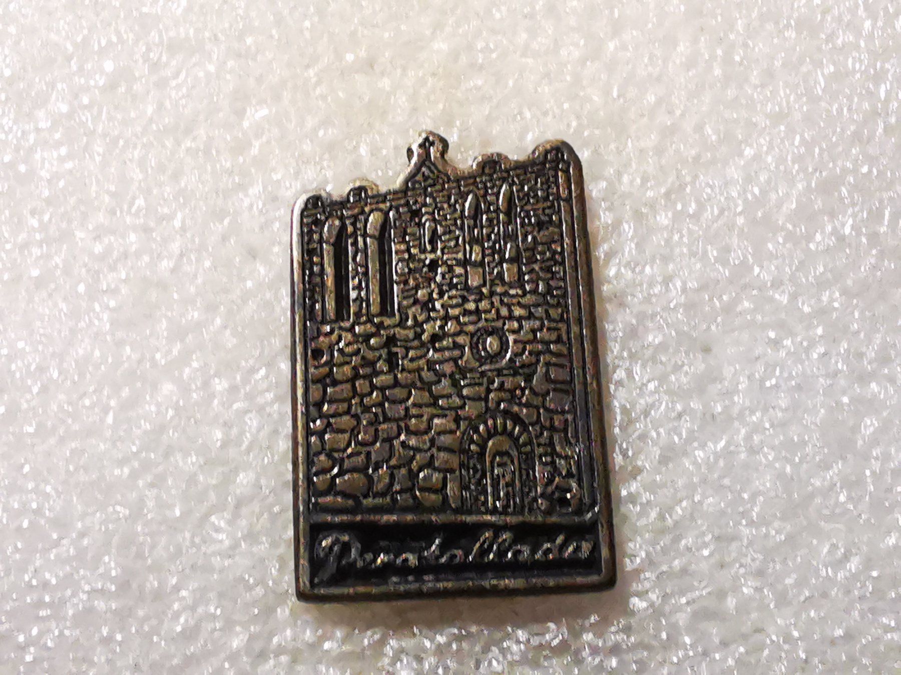 Placchette & Badge: Ansteckpin 89: – Usato da Oppligen venduto da Pin-Fall-Shop