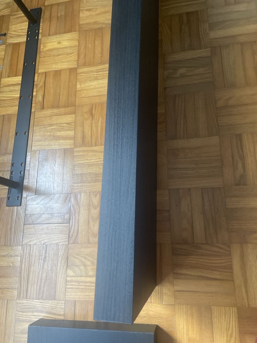 Scaffali: Zwei schwarze Wandregale – Usato da Holderbank AG venduto da Hallo104 1