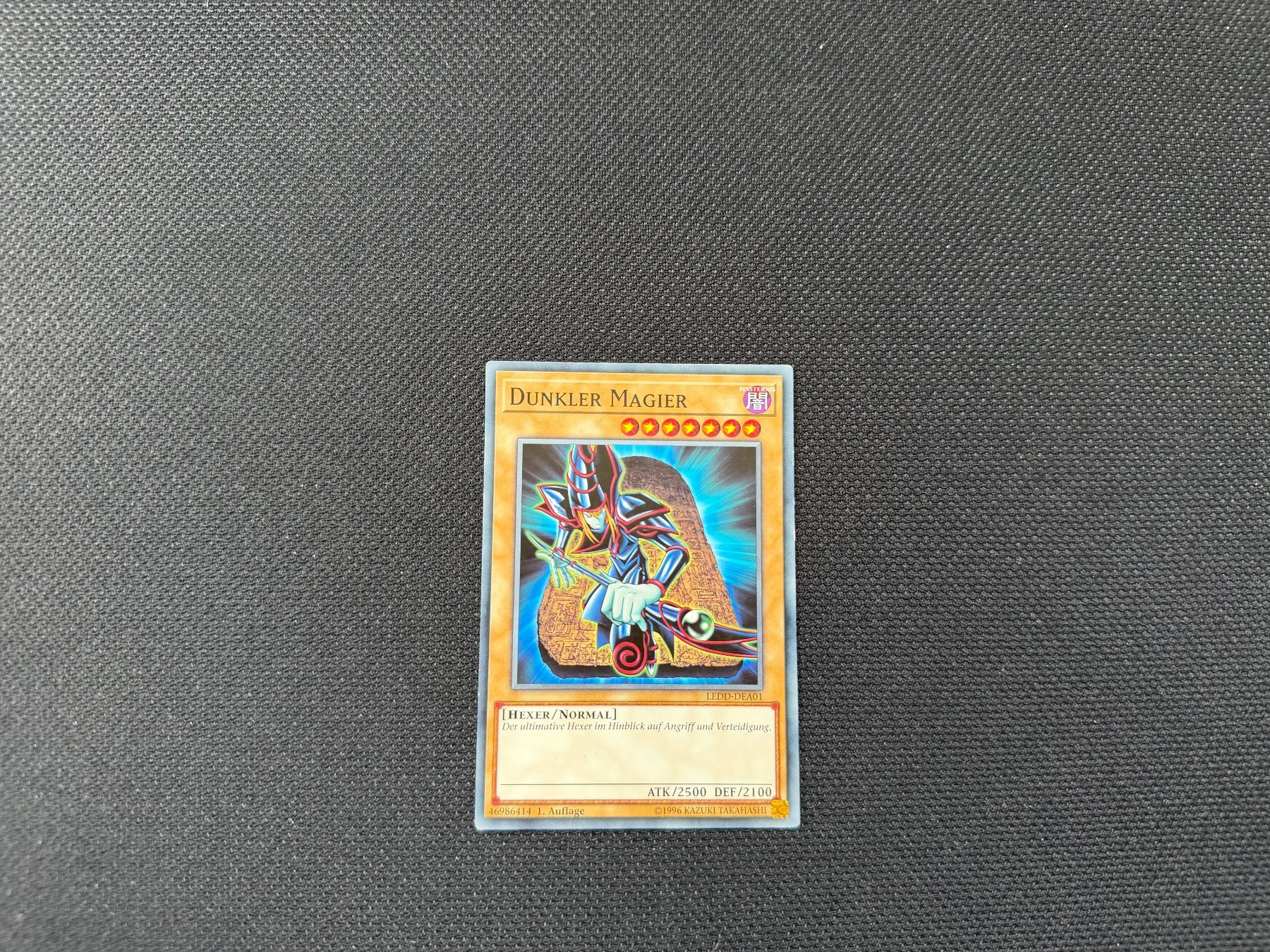 Yugioh Sammelbilder & Trading cards: Dunkler Magier LEDD-DEA01 – Gebraucht aus Zürich von mountainwizard00