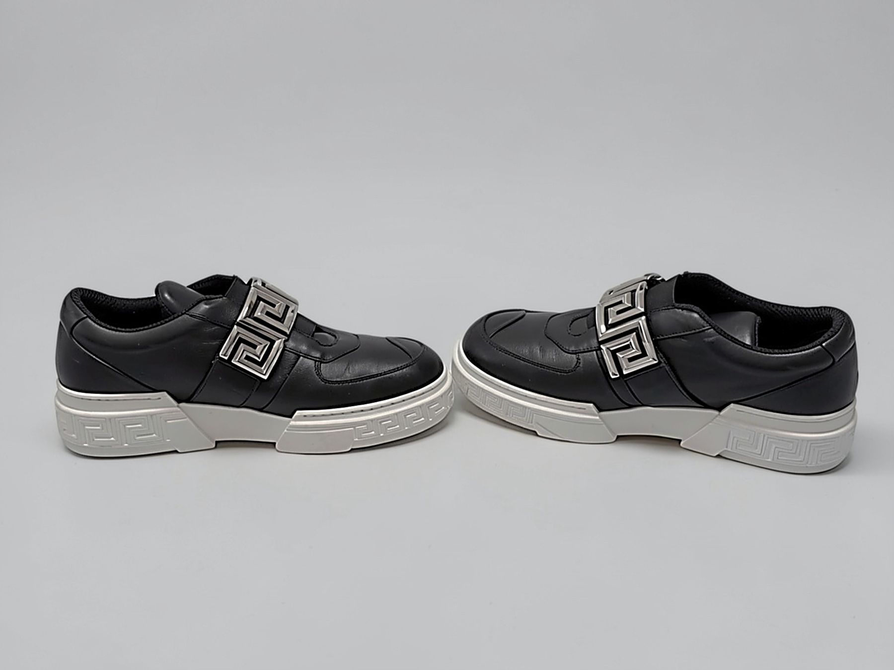 Versace Scarpe da donna: VERSACE Sneakers Schwarz, Grösse 35 – Usato da Rebstein venduto da Tutti_Geri 3