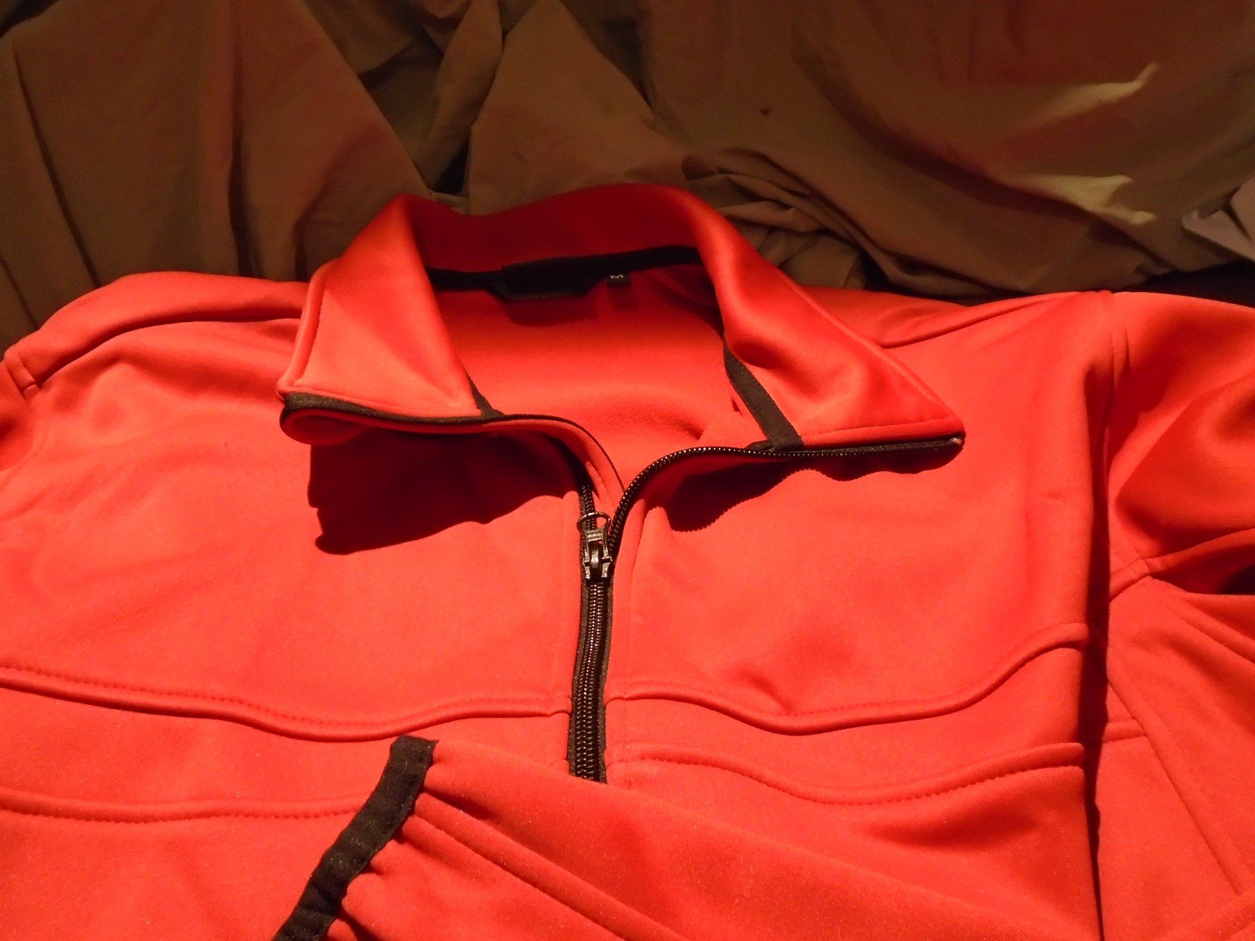 Vestes: Jacke Grösse M, K-TEC, rot – D'occasion à Zürich par abraxas1291 1