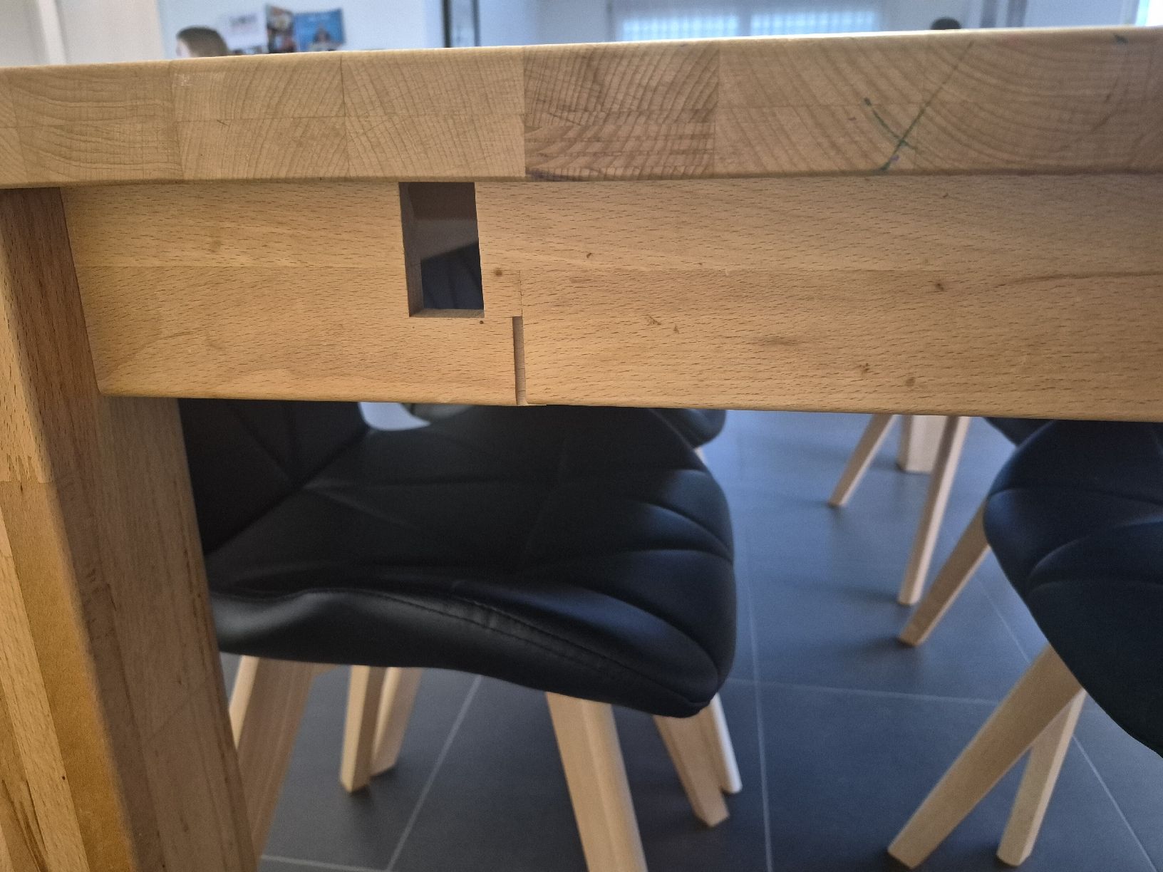 Tavoli: Esstisch 180cm – Usato da Lyss venduto da Isa3250 3