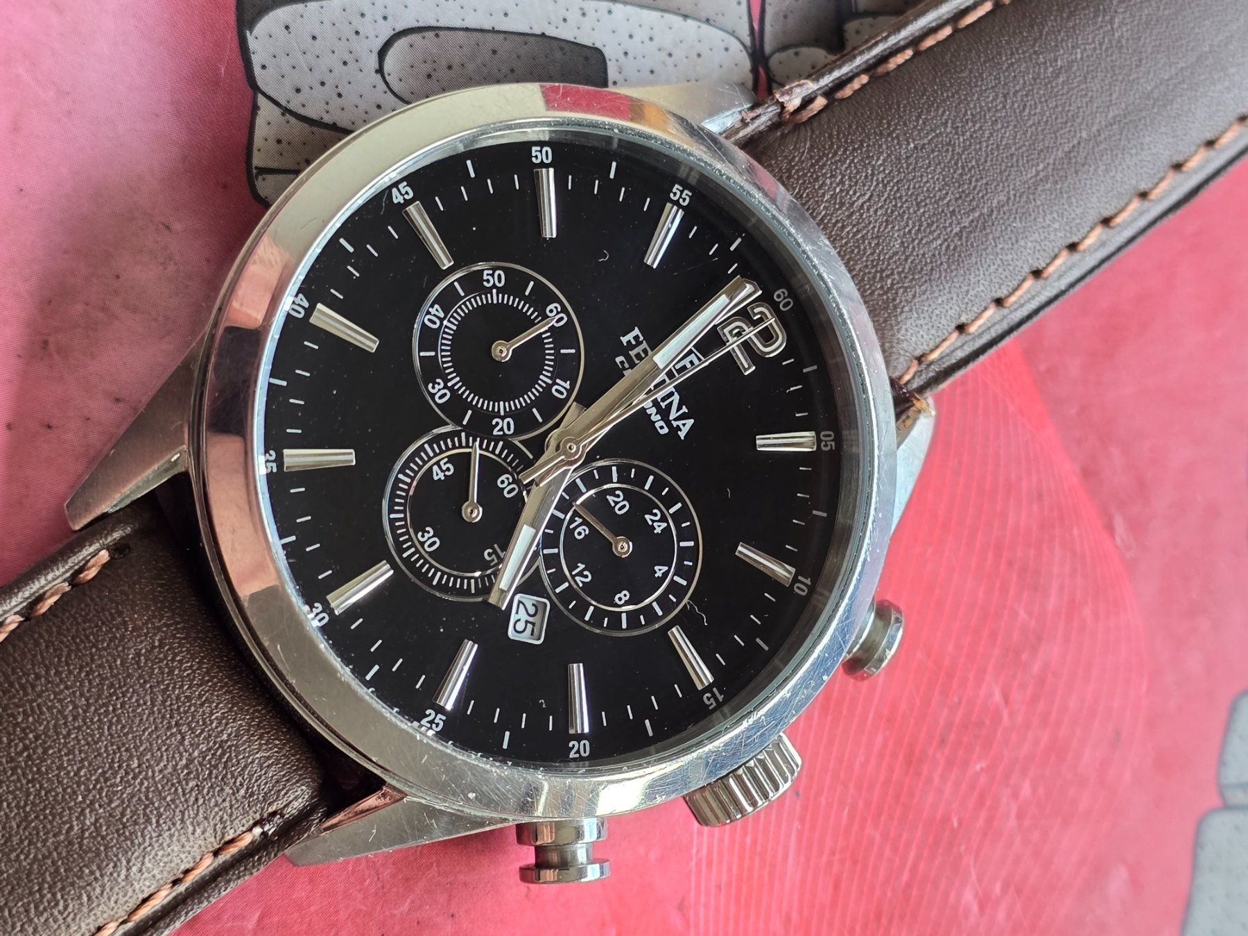 Festina Orologi: 801 Festina Chronograph Worldtimer Jumbo mit Papiere – Usato da Muri AG venduto da Corredor