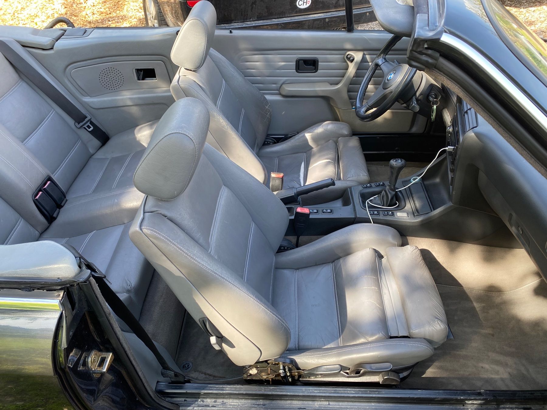 BMW Automobili: BMW 320i Cabriolet E30 – Usato da Baar (Nendaz) venduto da Red_star0 5