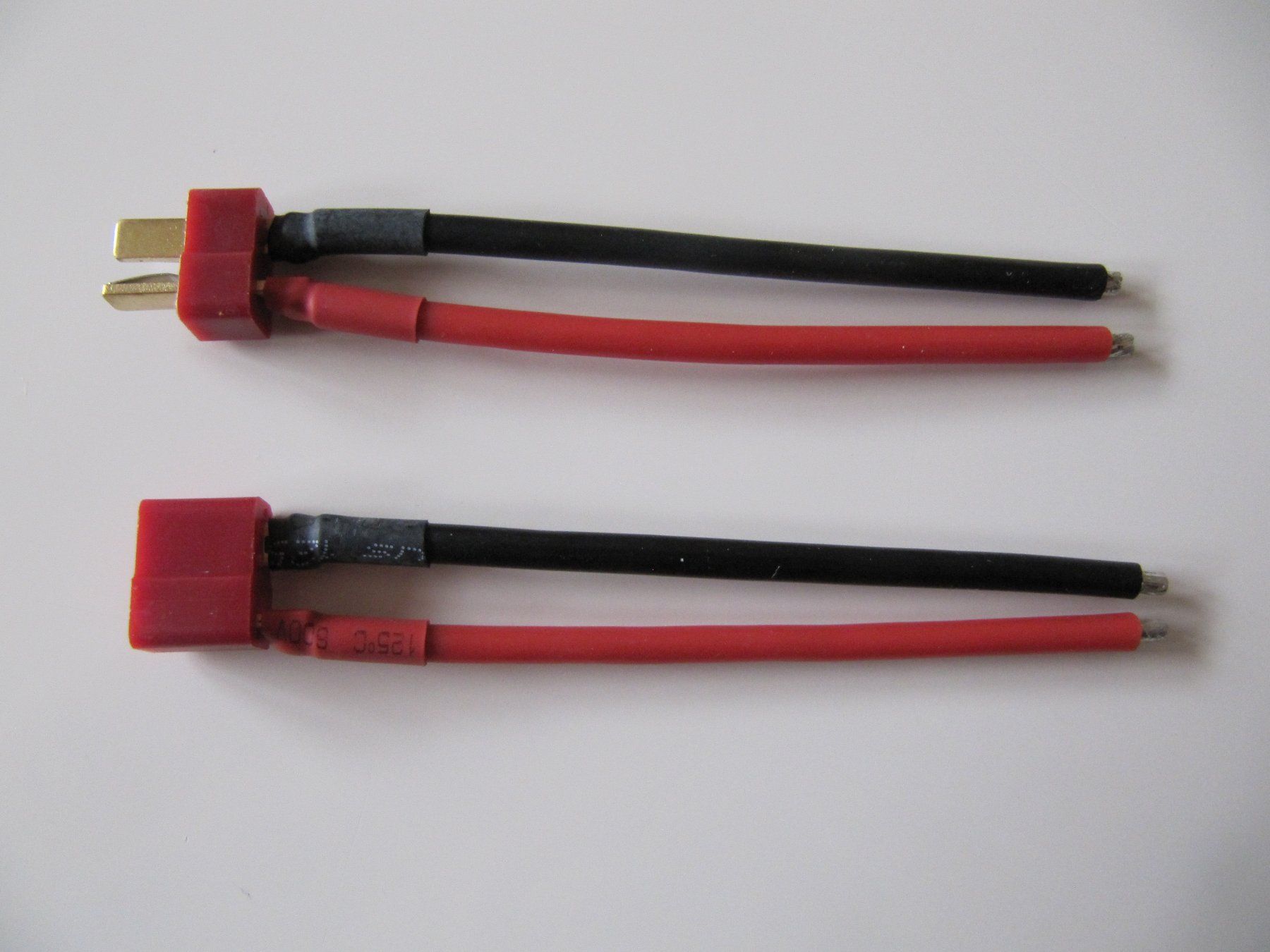 Componenti elettronici: Deans Stecker-Buchse  Hochstrom 70A  1 Paar mit Kabel – Nuovo (secondo la descrizione) da Basel venduto da Kuba2