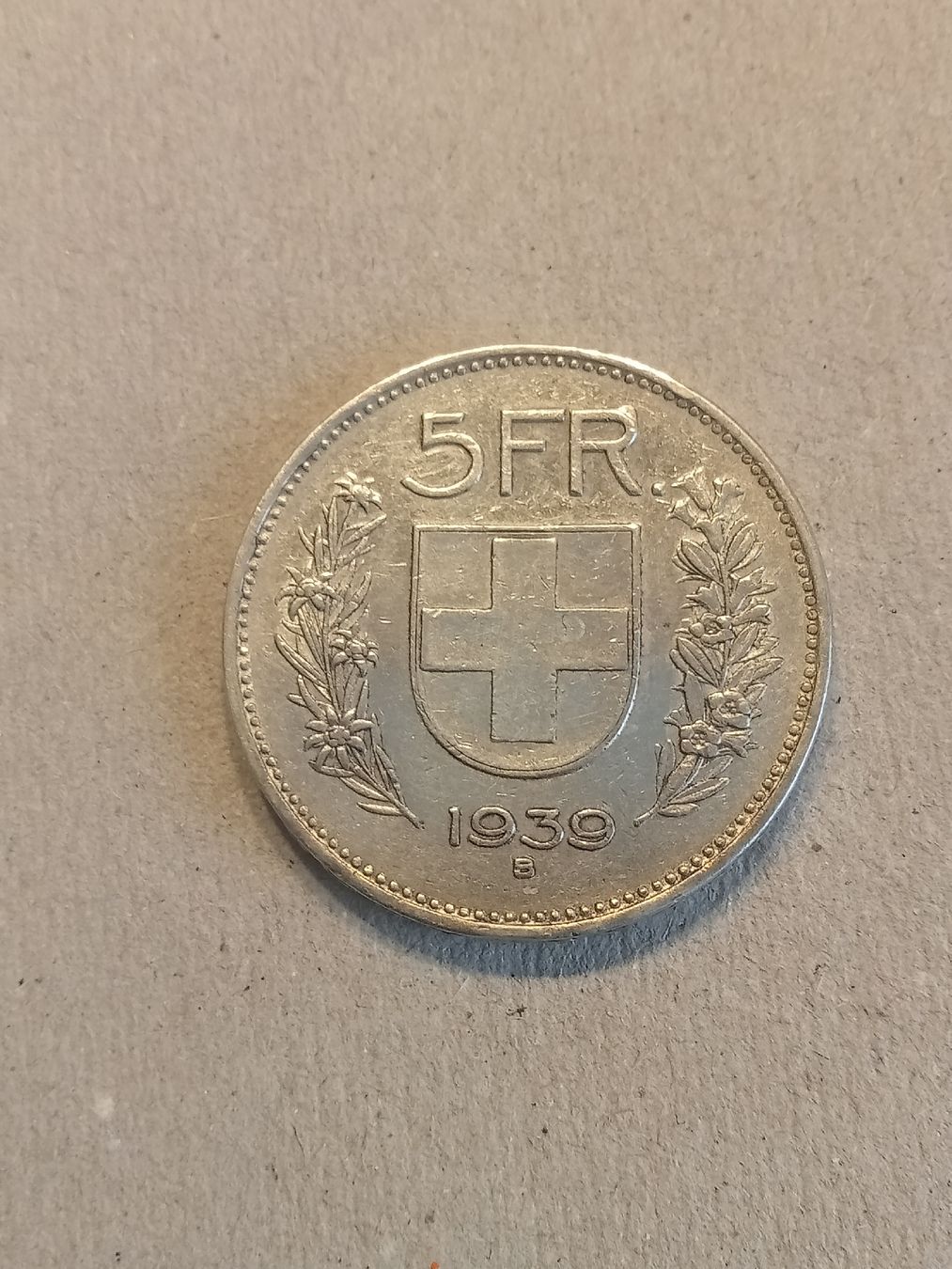 Alle Münzen: 5 Fr. 1939 Tell – Gebraucht aus Alpnach Dorf von ake-7x7v