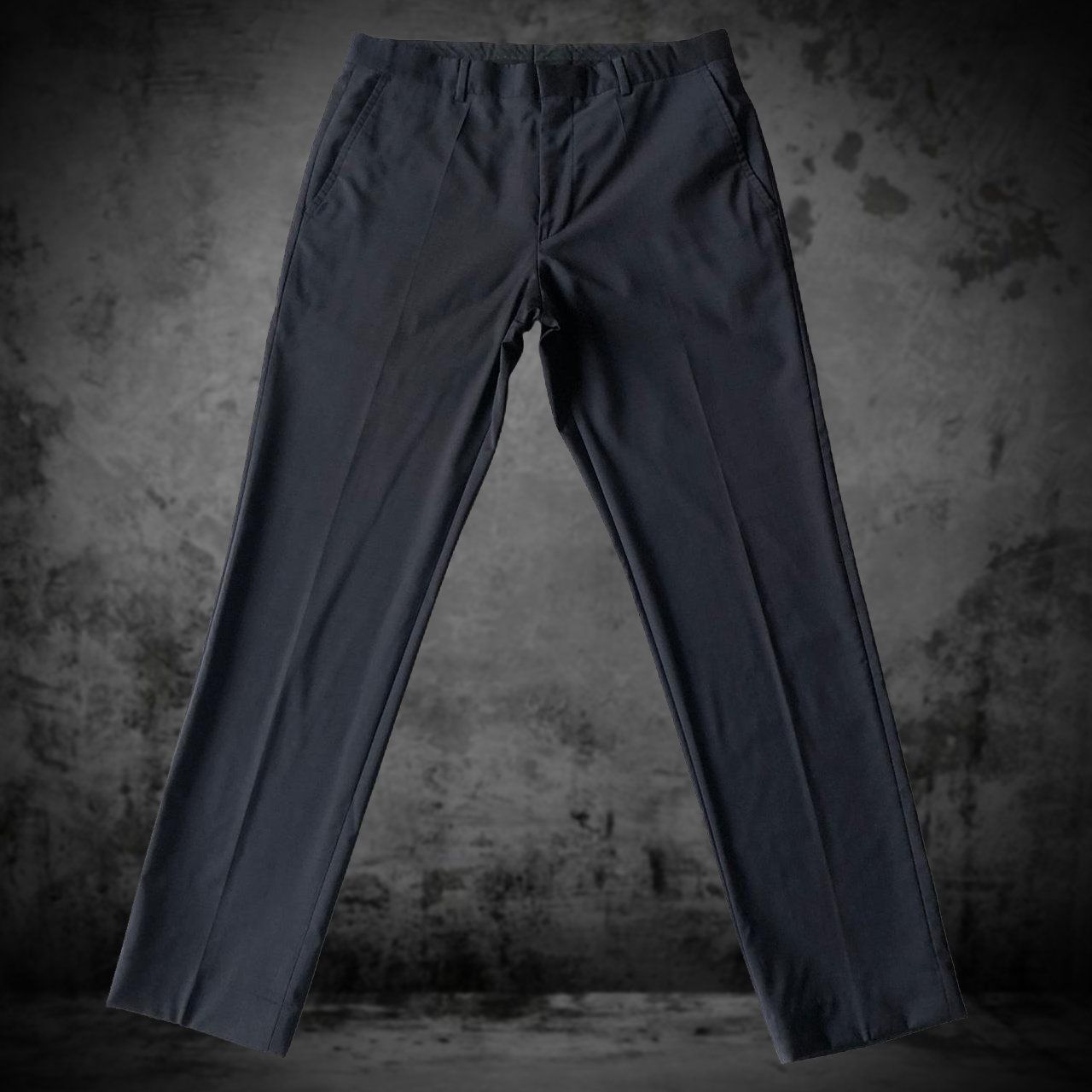 Hugo Boss Pantaloni: Pants Hugo Boss Men Black Men 48 – Usato da Genève venduto da ang_7j7j