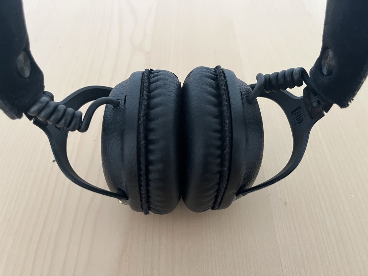 Marshall Cuffie: Marshall MID Bluetooth-Headphones inkl. Zubehör – Usato da Olten venduto da alex.wardl 3