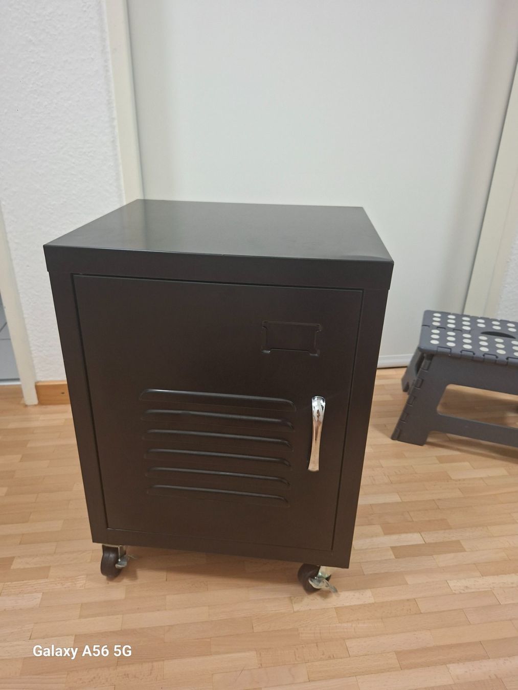 Banconi: Rollcontainer schwarz Metall – Usato da Basel venduto da val_y6qv 2