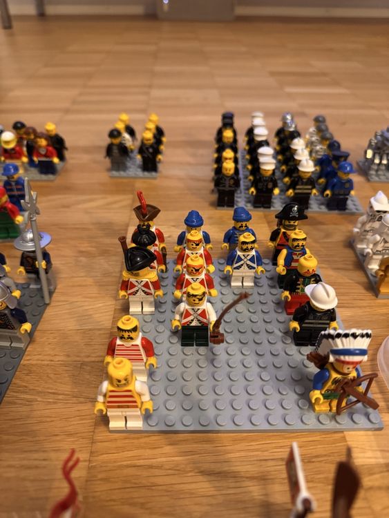Lego Giocattoli: 150 Legofiguren Legoteilo Lego – Usato da Reinach venduto da Kimbonik 3