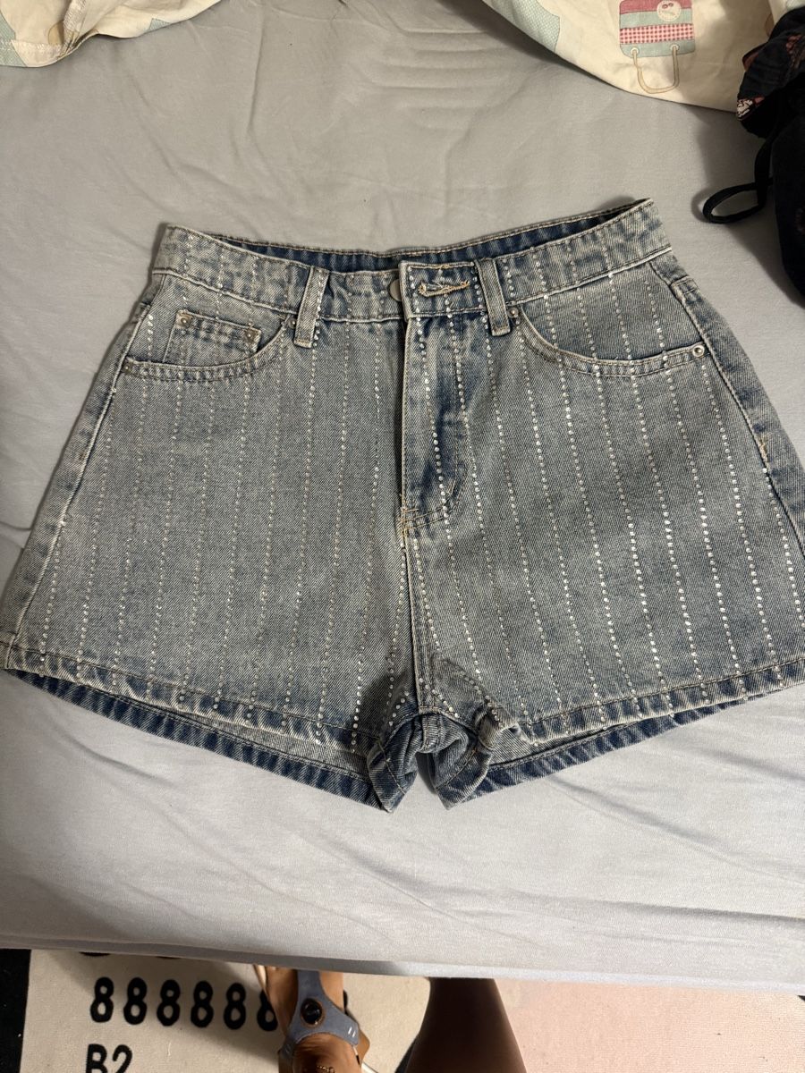 Badekleider & Bikinis: Short neu mit Glitzer – Neu und originalverpackt aus Recherswil von yudy