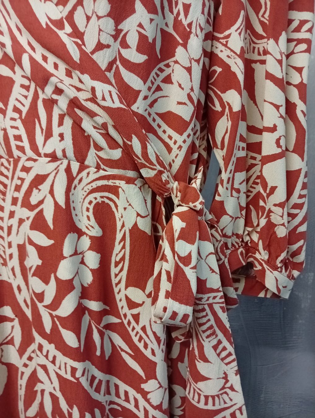 C&A Vestiti: C&A Premium Kleid Gr. 42 Wickeloptik – Usato da Luzern venduto da GoSecond 1