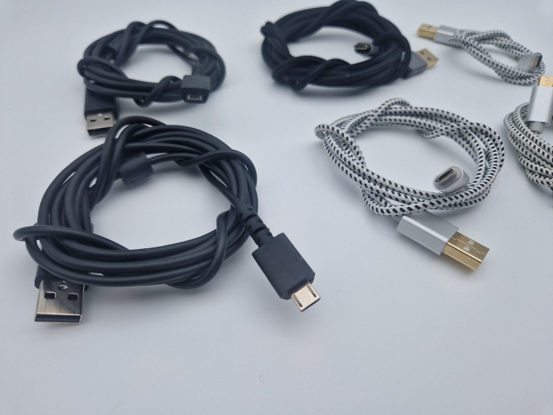 Cavi: 6x Cable Micro USB De Qualité Comme Neuf – Usato da Rochefort venduto da Arkaik_FH_CH 2