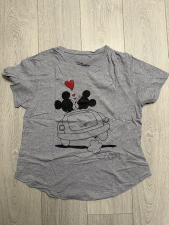 T-shirt Disney Mickey Mouse, taille L, en parfait état!