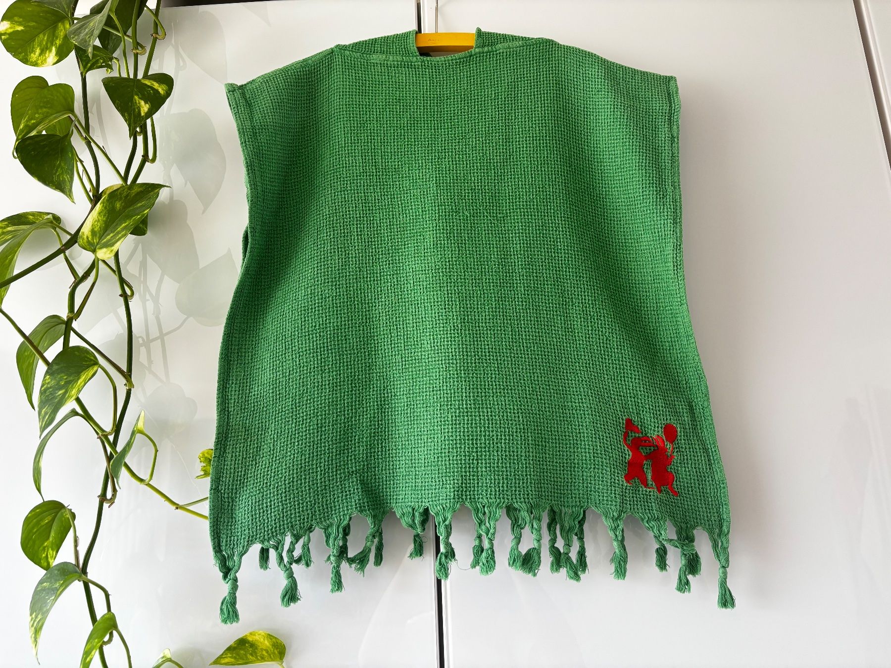 Serviettes de bain: PETIT EN SOIE Kinderbadetuch/-Poncho – D'occasion à Zürich par missmodernage