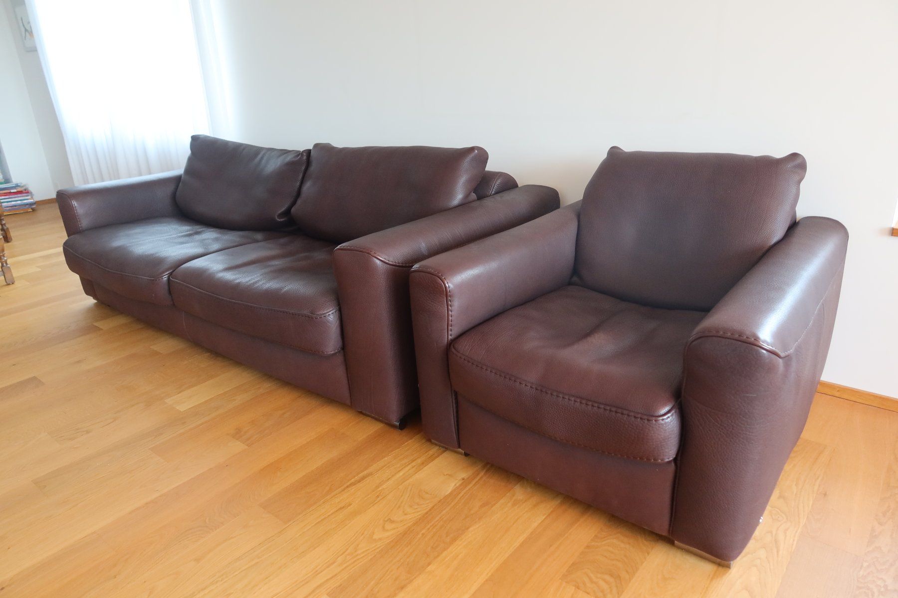 Natuzzi Divani: Natuzzi Echtleder-Sofa-Set: 3-Sitzer-Sofa + Sessel – Usato da Kilchberg ZH venduto da and_y5q6 3