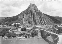 3x Sisteron