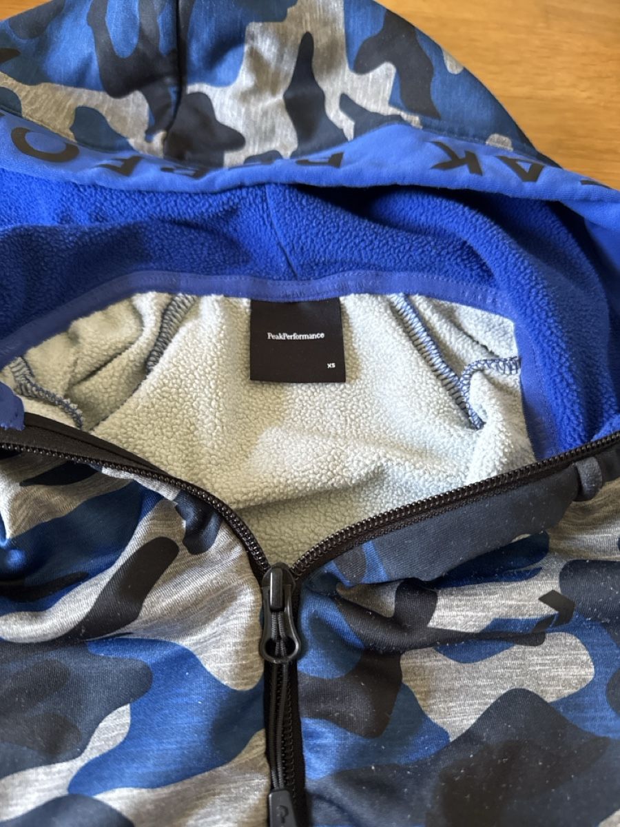 Peak Performance Giacche: Peak Performance Hoodie XS – Usato da Zürich venduto da run_9l9c 1